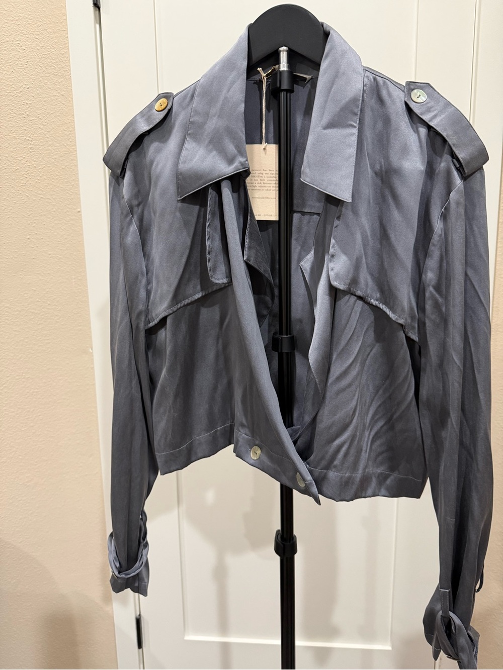 NWT Gray Women's Lightweight Cropped Silk Trench Jacket- Size Medium